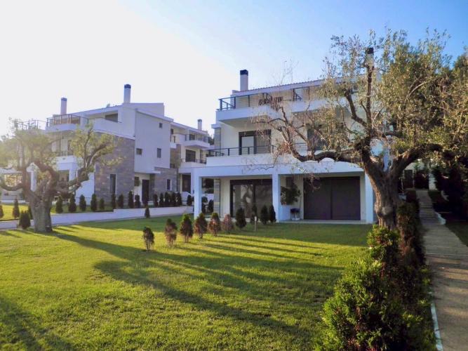 Elegant Maisonette | Vila de vanzare la mare in Grecia - Halkidiki