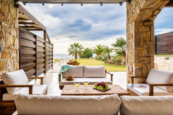 Complex Exclusivist de Vile  pe Plajă in Grecia || Halkidiki - Kasandra